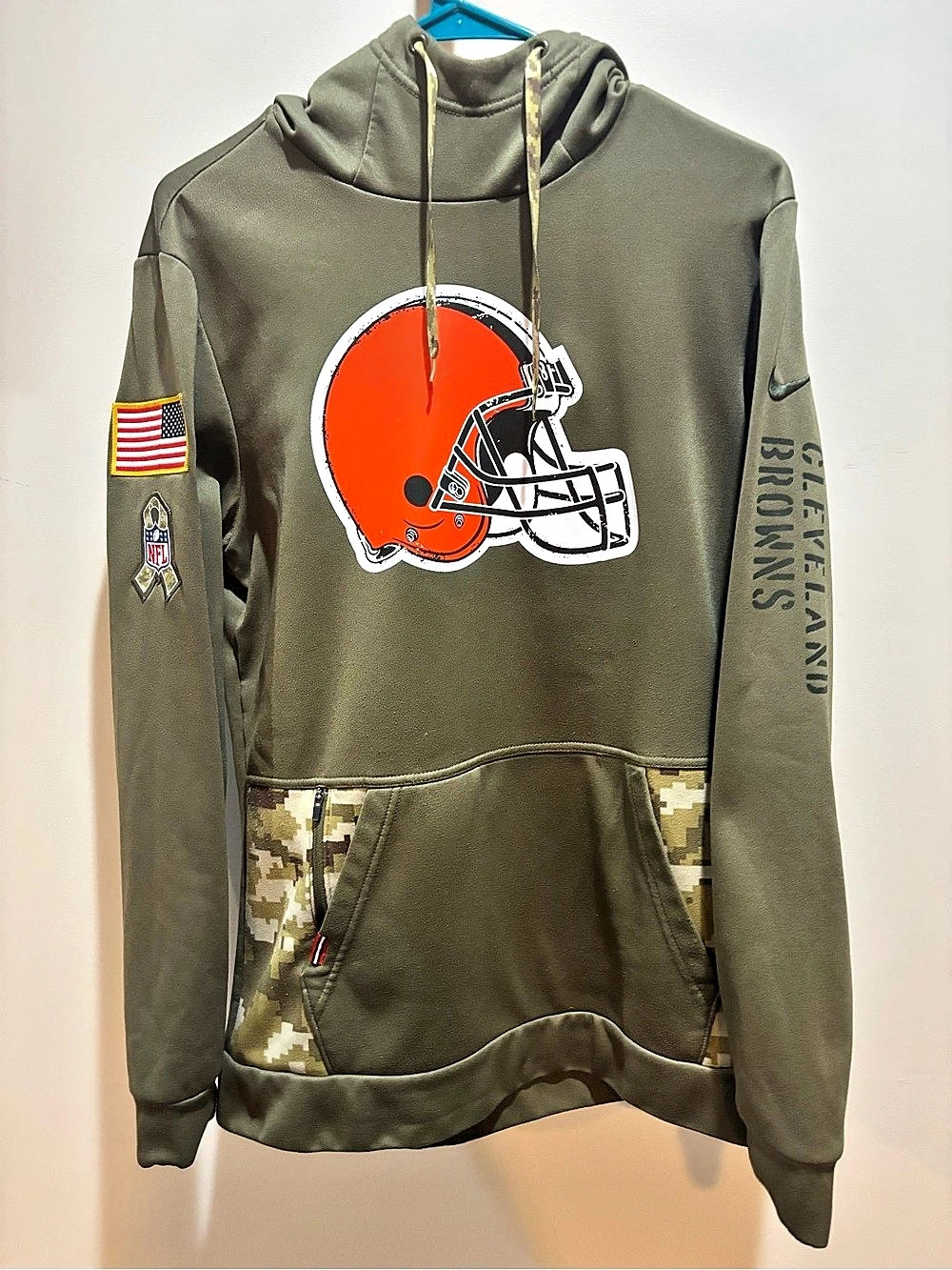Nike NFL Therma-FIT Hoodie Salute the Troops Camo Green & Orange Small